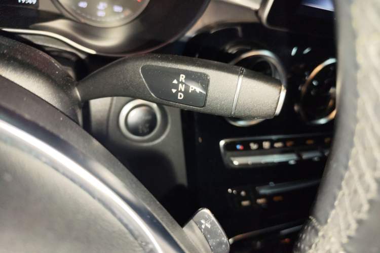 Used Mercedes-Benz C-Class 2018 C 200 Coupe Gear Lever