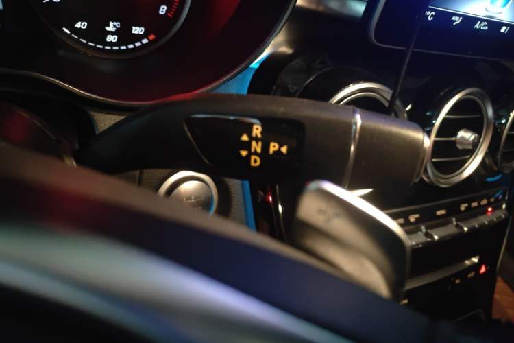 Used Mercedes-Benz C-Class 2018 C 200 4MATIC Coupe Gear Lever