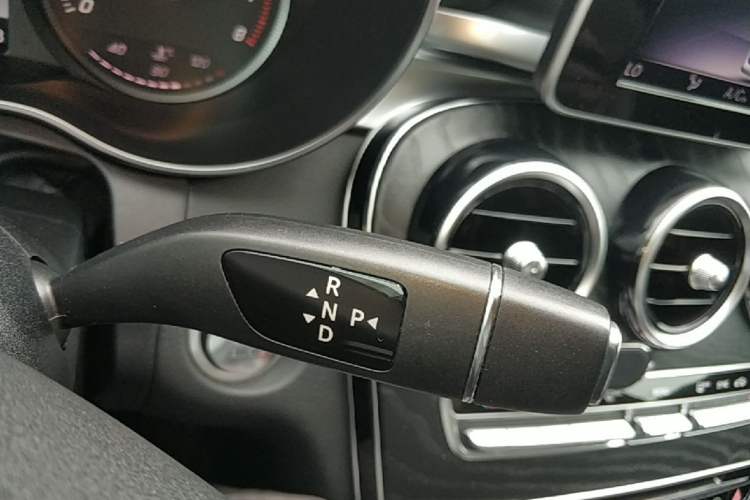 Used Mercedes-Benz C-Class 2018 C 200 L Sport Edition Achievement Special Edition Gear Lever