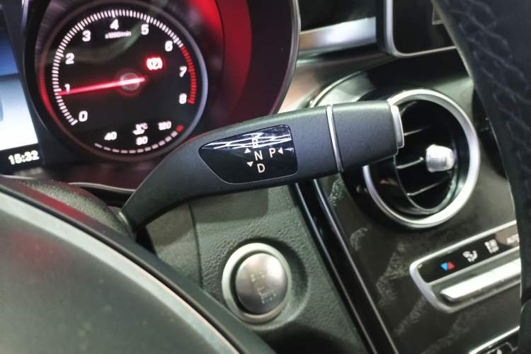 Used Mercedes-Benz C-Class 2018 C 200 L Sport Edition Gear Lever