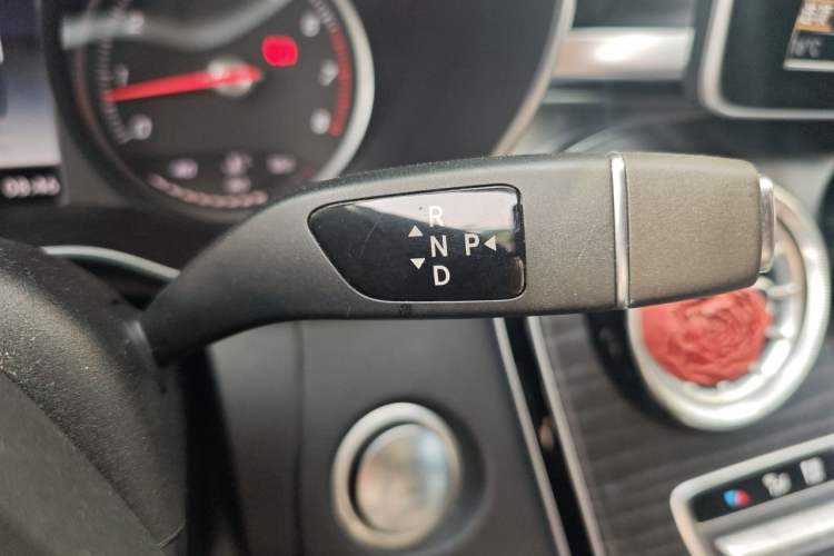 Used Mercedes-Benz C-Class 2018 C 200 L Sport Edition Gear Lever