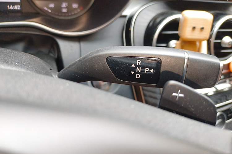 Used Mercedes-Benz C-Class 2018 C 200 Sport Edition Gear Lever