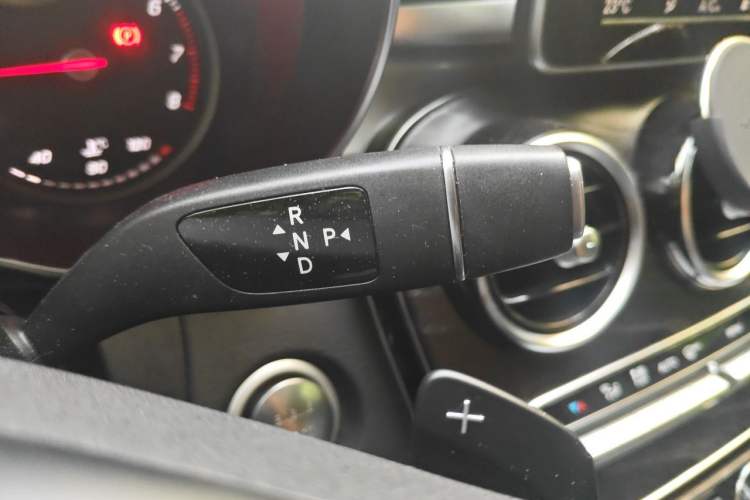Used Mercedes-Benz C-Class 2018 C 200 L Sport Edition Gear Lever