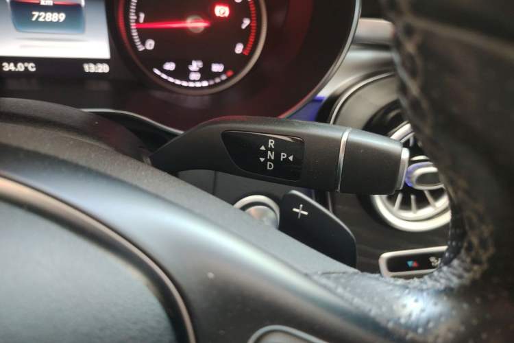 Used Mercedes-Benz C-Class 2018 C 200 L Sport Edition Gear Lever