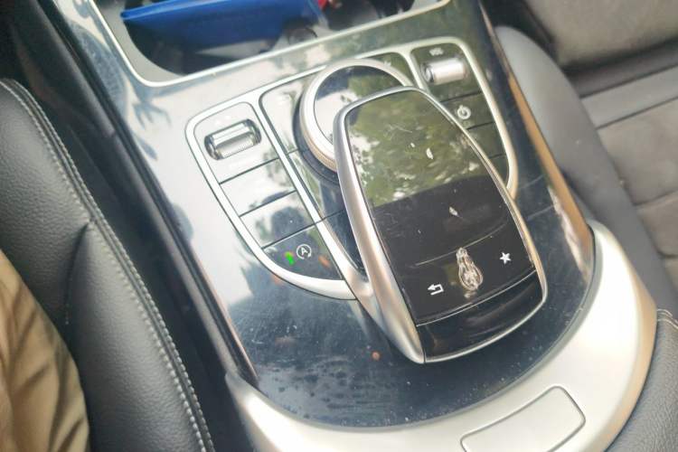 Used Mercedes-Benz C-Class 2018 C 200 Achievement Special Edition Gear Lever
