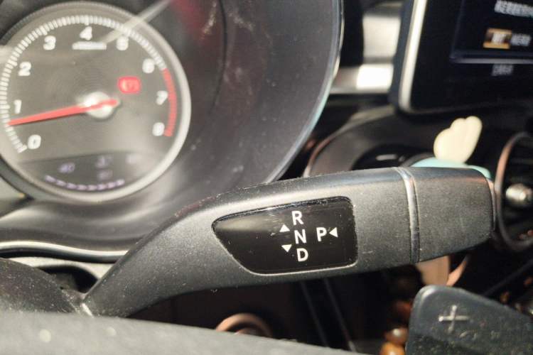 Used Mercedes-Benz C-Class 2018 C 200 L Sport Edition Gear Lever