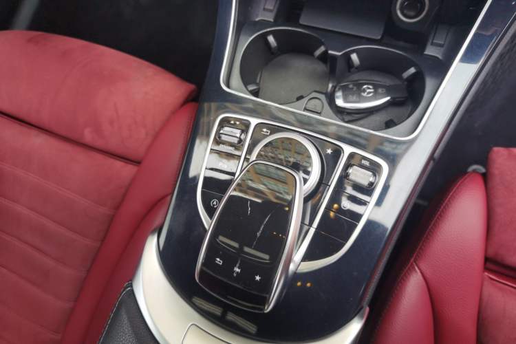 Used Mercedes-Benz C-Class 2018 C 200 Sport Edition Gear Lever