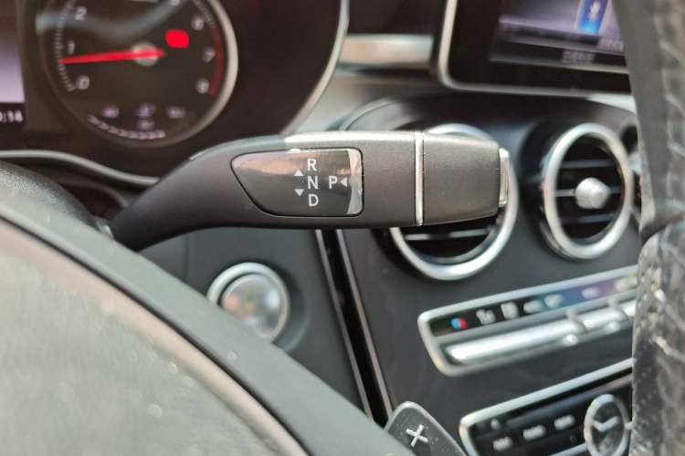 Used Mercedes-Benz C-Class 2018 C 200 L Sport Edition Achievement Special Edition Gear Lever