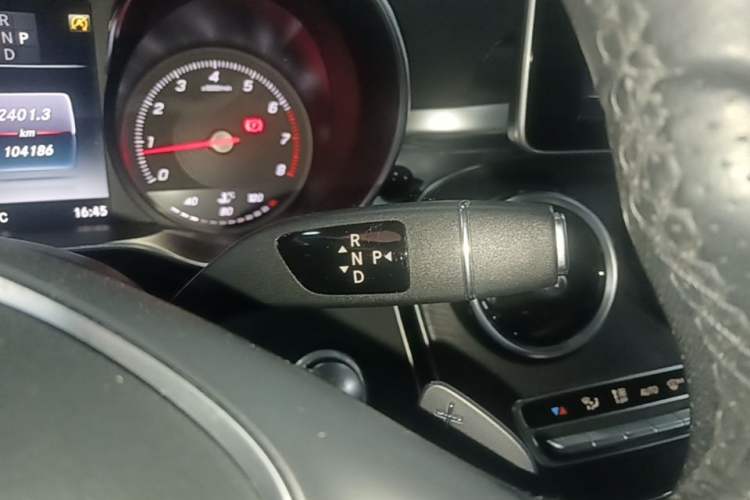 Used Mercedes-Benz C-Class 2018 C 200 L Sport Edition Gear Lever
