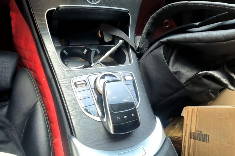 Used Mercedes-Benz C-Class 2018 C 180 L Fashion Edition Sport Version Gear Lever