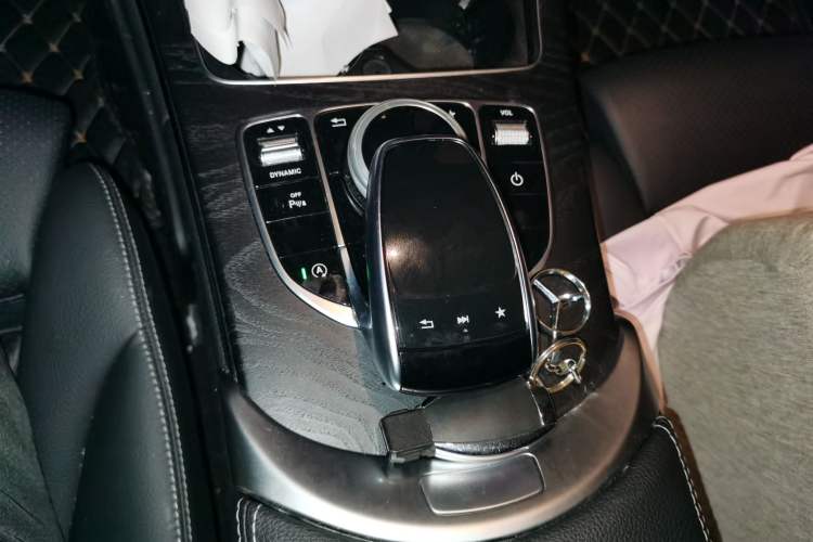Used Mercedes-Benz C-Class 2018 C 200 L Sport Edition Gear Lever