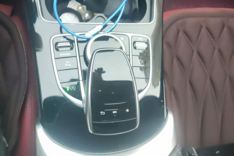 Used Mercedes-Benz C-Class 2018 C 200 Sport Edition Gear Lever