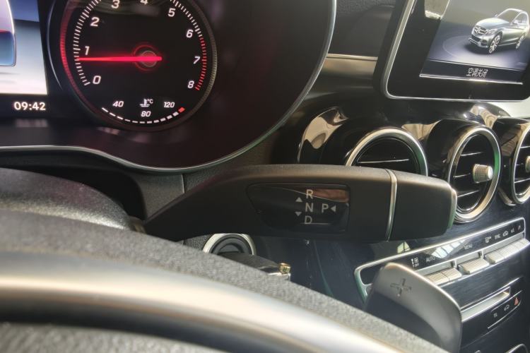 Used Mercedes-Benz C-Class 2018 C 200 Sport Edition Gear Lever