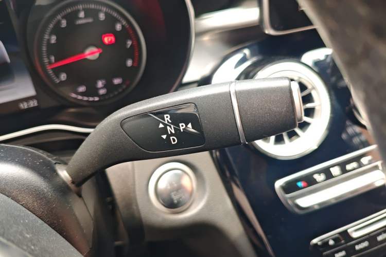 Used Mercedes-Benz C-Class 2018 C 200 Coupe Gear Lever
