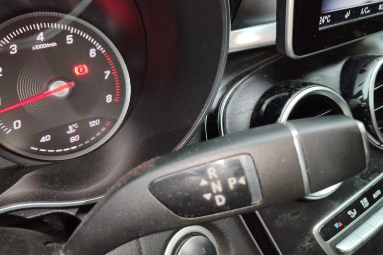 Used Mercedes-Benz C-Class 2018 C 200 L Sport Edition Gear Lever