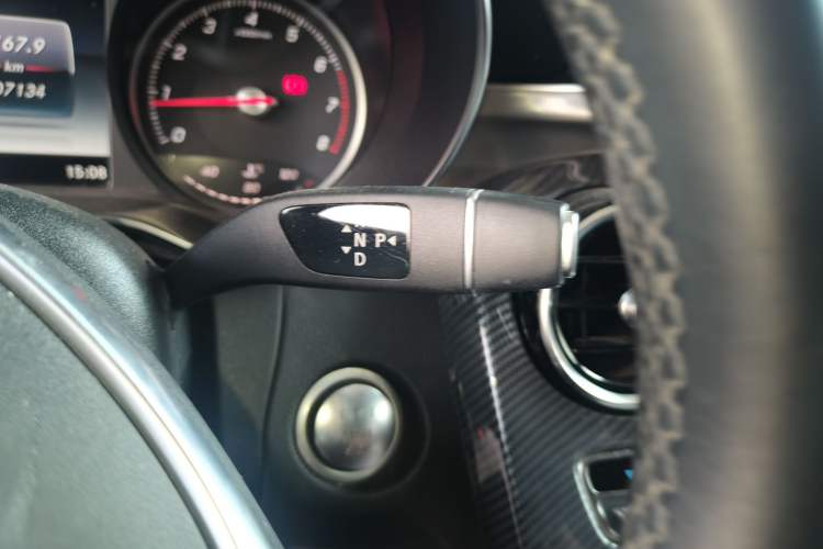 Used Mercedes-Benz C-Class 2018 C 200 Sport Edition Gear Lever