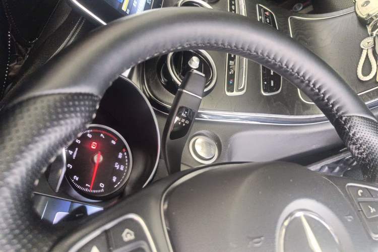 Used Mercedes-Benz C-Class 2018 C 200 L Sport Edition Gear Lever
