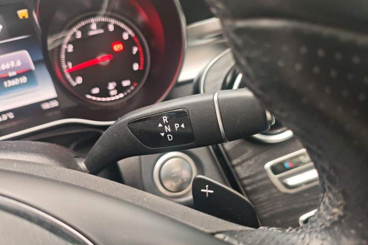 Used Mercedes-Benz C-Class 2018 C 200 L Sport Edition Gear Lever