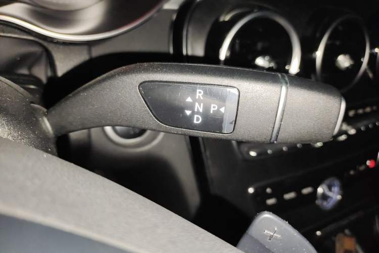 Used Mercedes-Benz C-Class 2018 C 200 L Sport Edition Gear Lever