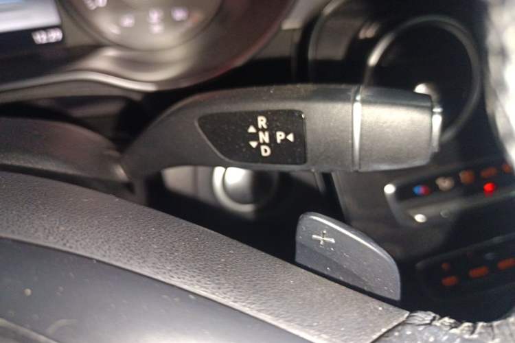 Used Mercedes-Benz C-Class 2018 C 200 L Sport Edition Gear Lever