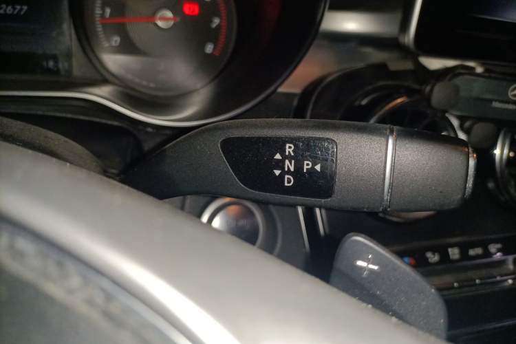 Used Mercedes-Benz C-Class 2018 C 200 L Sport Edition Achievement Special Edition Gear Lever
