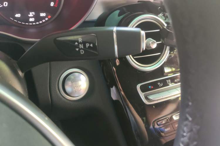 Used Mercedes-Benz C-Class 2018 C 200 Coupe Gear Lever