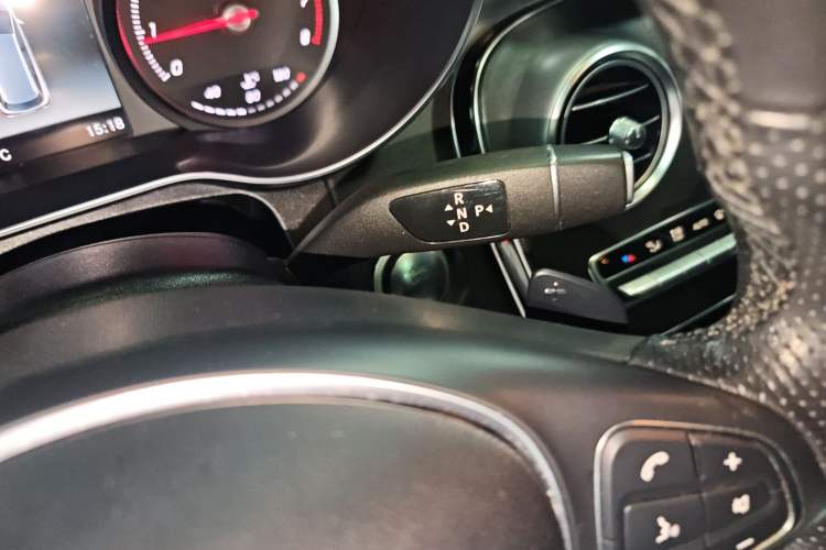 Used Mercedes-Benz C-Class 2018 C 200 Estate Gear Lever