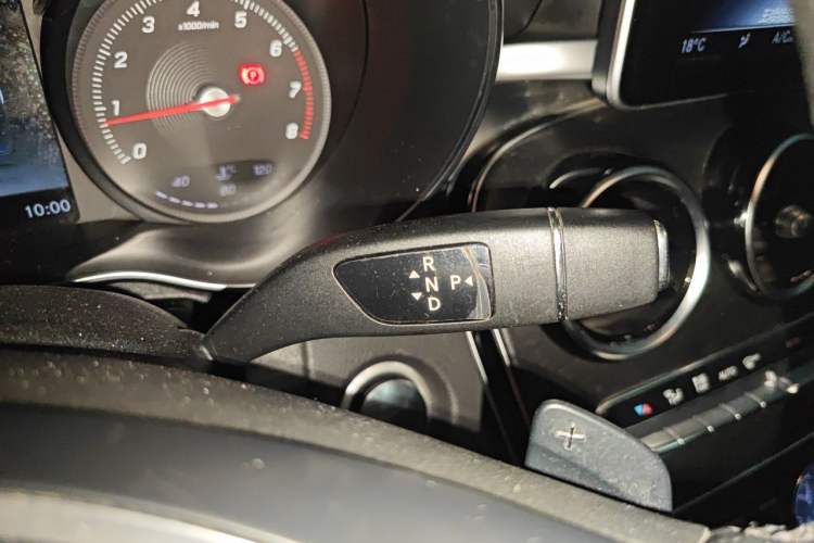 Used Mercedes-Benz C-Class 2018 C 200 L Sport Edition Gear Lever
