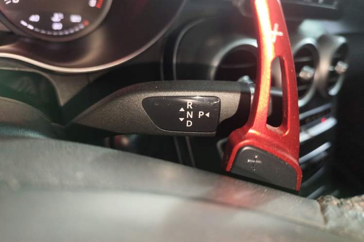 Used Mercedes-Benz C-Class 2018 C 200 Estate Gear Lever
