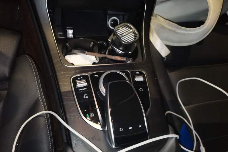 Used Mercedes-Benz C-Class 2018 C 200 L Sport Edition Achievement Special Edition Gear Lever