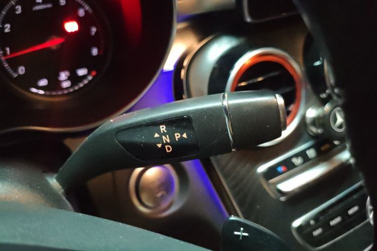 Used Mercedes-Benz C-Class 2018 C 180 L Fashion Edition Sport Version Gear Lever