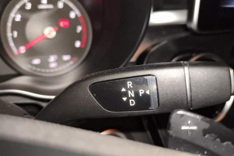 Used Mercedes-Benz C-Class 2018 C 200 L Sport Edition Gear Lever