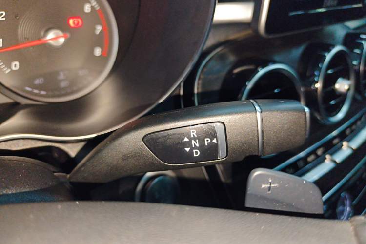 Used Mercedes-Benz C-Class 2018 C 200 L Sport Edition Gear Lever