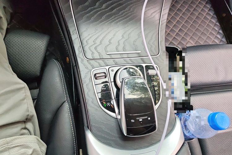 Used Mercedes-Benz C-Class 2018 C 180 L Fashion Edition Sport Version Gear Lever
