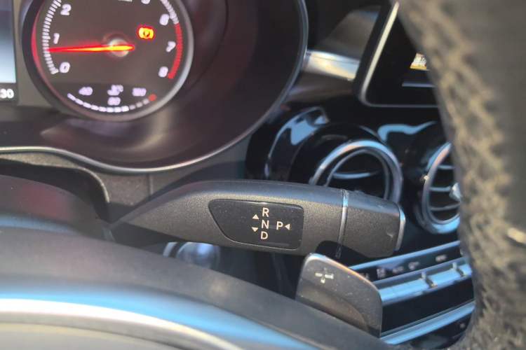 Used Mercedes-Benz C-Class 2018 C 200 Coupe Gear Lever