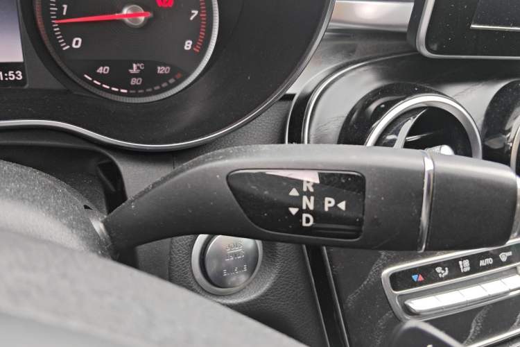Used Mercedes-Benz C-Class 2018 C 200 L Sport Edition Gear Lever