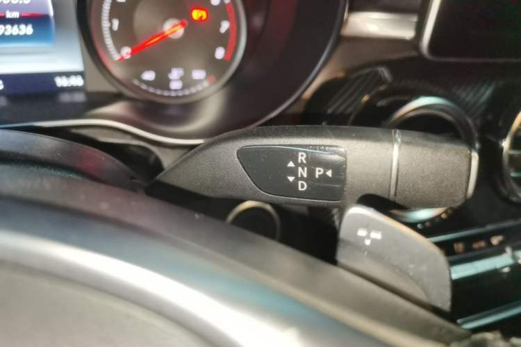 Used Mercedes-Benz C-Class 2018 C 200 Coupe Gear Lever