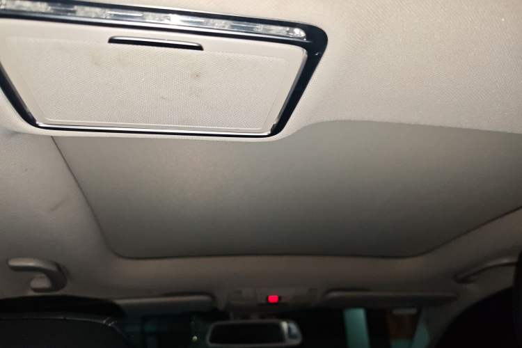 Used Mercedes-Benz C-Class 2018 C 200 L Sport Edition Headliner