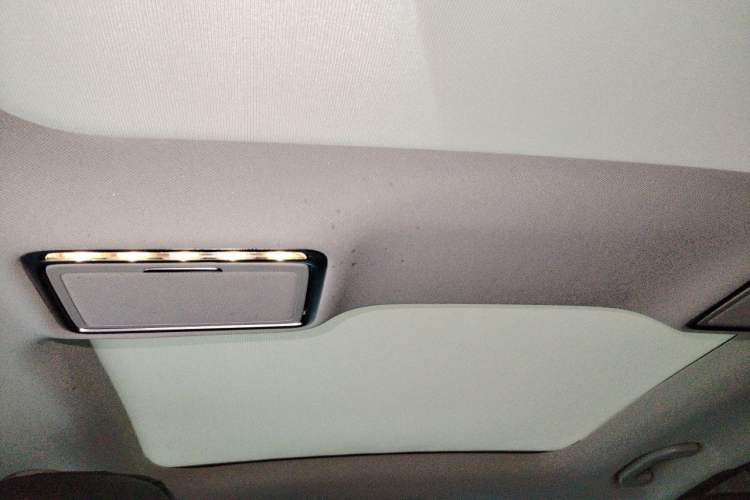Used Mercedes-Benz C-Class 2018 C 200 L Sport Edition Headliner