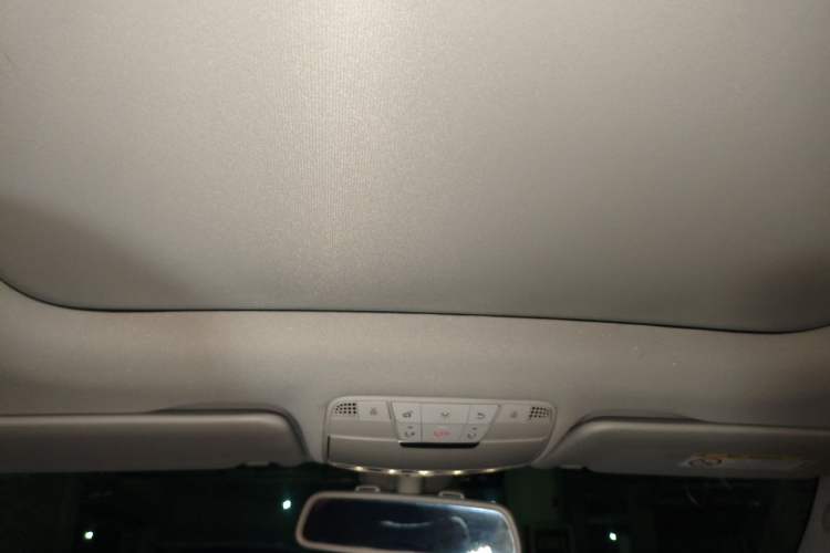 Used Mercedes-Benz C-Class 2018 C 200 L Sport Edition Headliner