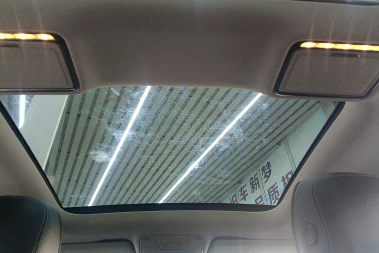 Used Mercedes-Benz C-Class 2018 C 200 L Sport Edition Headliner