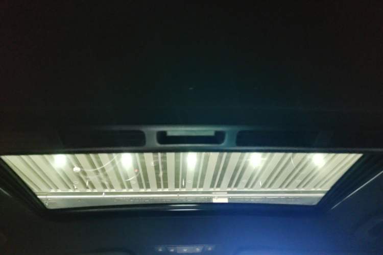 Used Mercedes-Benz C-Class 2018 C 200 Sport Edition Headliner