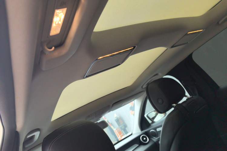 Used Mercedes-Benz C-Class 2018 C 200 L Sport Edition Headliner