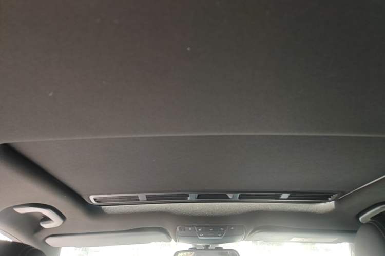 Used Mercedes-Benz C-Class 2018 C 200 Sport Edition Headliner