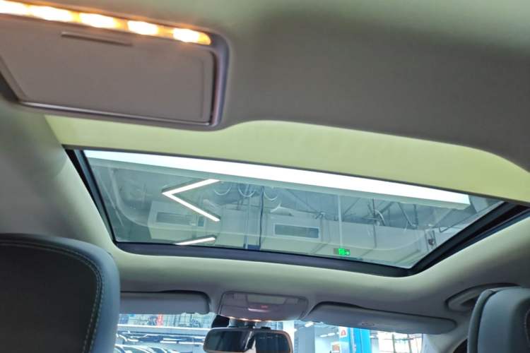Used Mercedes-Benz C-Class 2018 C 200 L Sport Edition Headliner