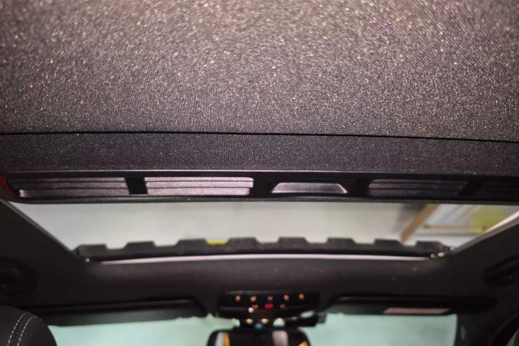 Used Mercedes-Benz C-Class 2018 C 200 Sport Edition Headliner