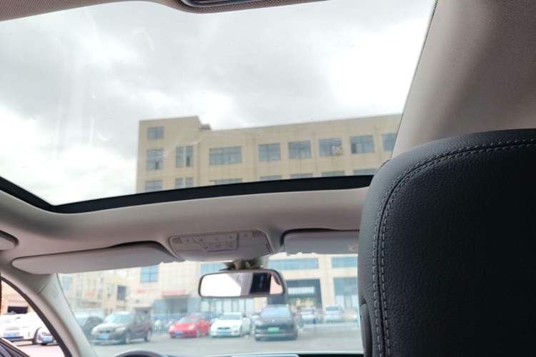 Used Mercedes-Benz C-Class 2018 C 200 L Sport Edition Headliner