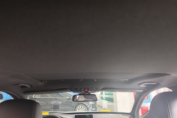 Used Mercedes-Benz C-Class 2018 C 200 Sport Edition Headliner