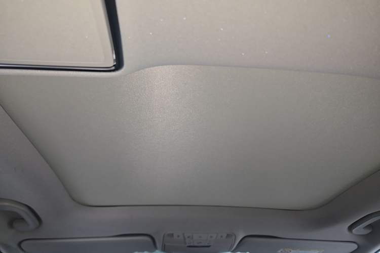 Used Mercedes-Benz C-Class 2018 C 200 L Sport Edition Headliner