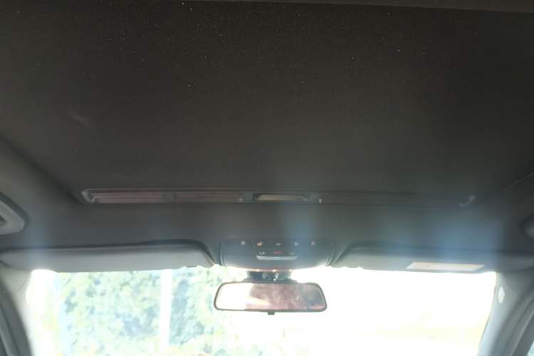 Used Mercedes-Benz C-Class 2018 C 200 Sport Edition Headliner